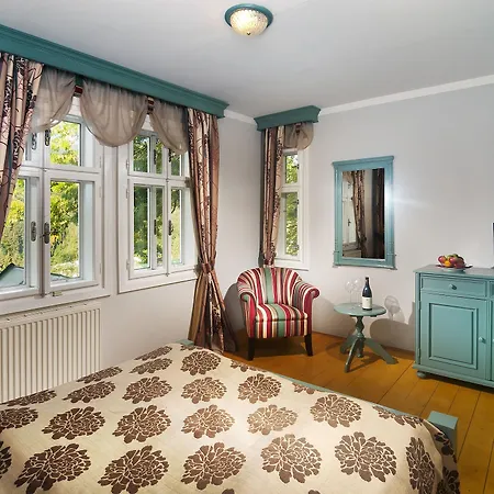 Pod Jasany Готель 3*