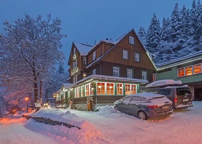 Pod Jasany Отель