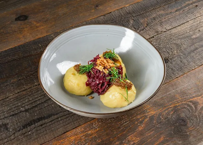 Pod Jasany Отель